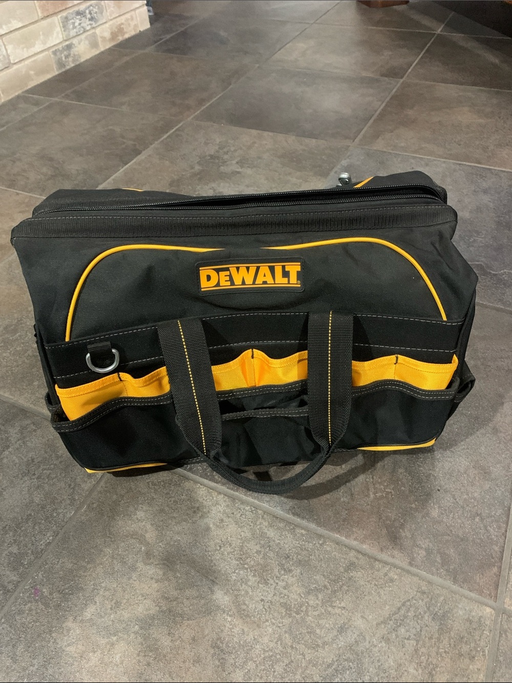 Dewalt Contractor Tool Bag